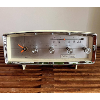 Vintage Startone wekkerradio uit de 60s